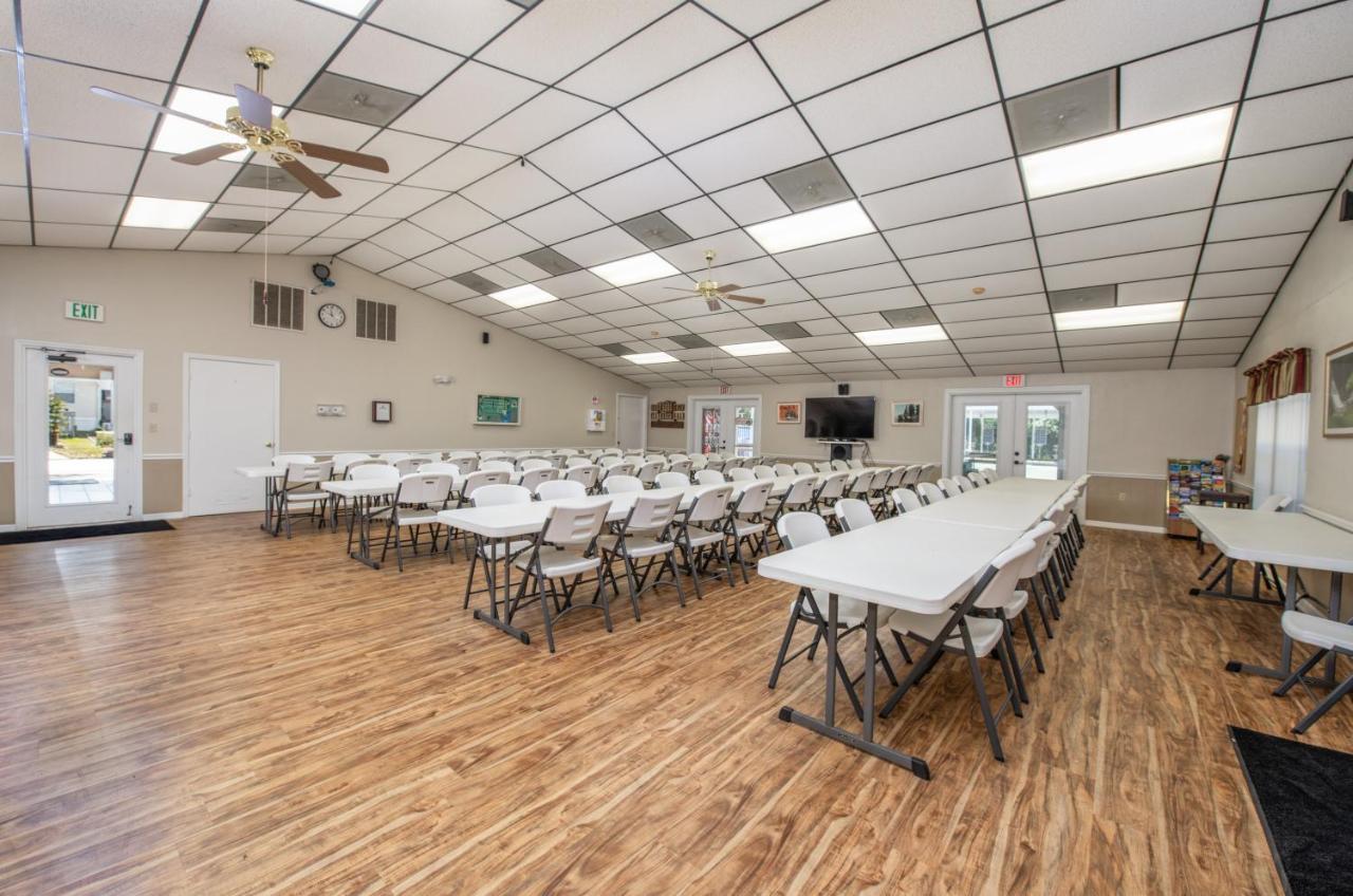 Waters Edge Zephyrhills Bagian luar foto